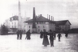 Eislaufen am Fischbach bei F.M. Hämmerle um 1897